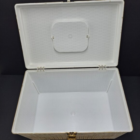 Wilson WIL-HOLD Plastic Wicker Basket Weave Sewing Box & Accessories Made in USA - Picture 15 of 16